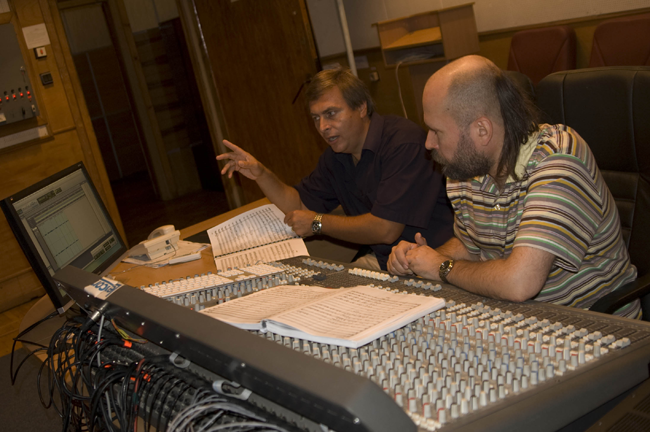 In NRCU Big Concert Recording Studio studio-nall instrument room, with sound engineer M. Didkovkiy