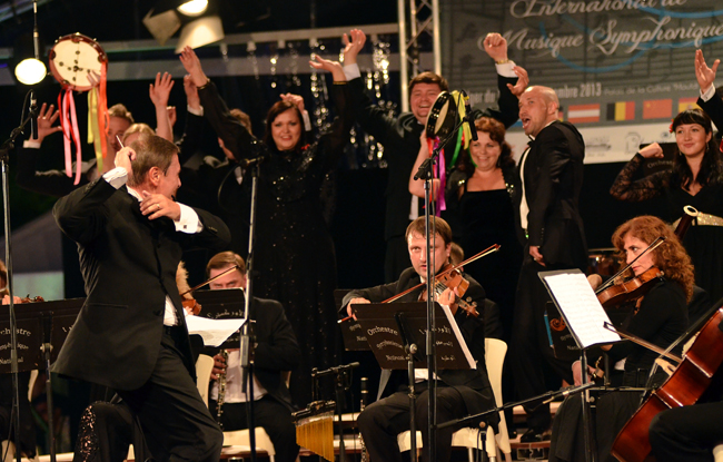 Vladimir Sheiko. Algeria. V International Festival of Symphonic Music. During the concert.